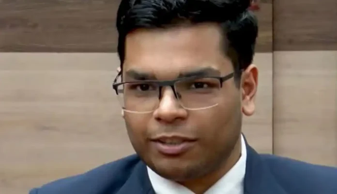 akash garg ias